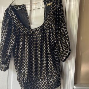 GUESS JEANS TOP OPEN BACK  XS gold and black